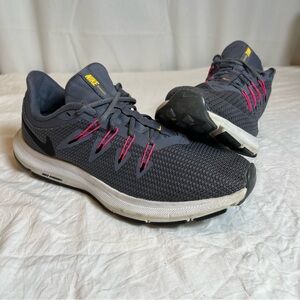 Nike Women’s Sz 8 Quest 2 Running Athletic Mesh Gray Pink Shoes AA7412-002